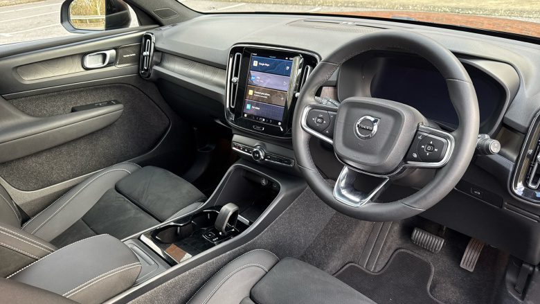 Volvo XC40 300kW Recharge Twin Ultimate 82kWh 5dr AWD Auto Electric Estate